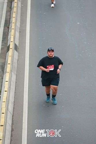 Race photo from ONE RUN 10K 2025