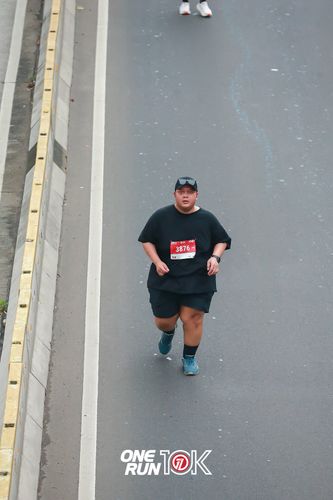 Race photo from ONE RUN 10K 2025