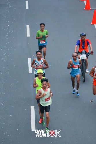 Race photo from ONE RUN 10K 2025