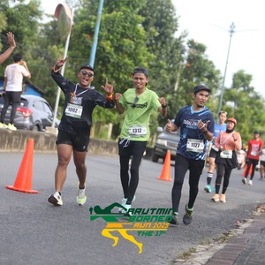 Race photo from ARUTMIN BORNEO RUN 2025