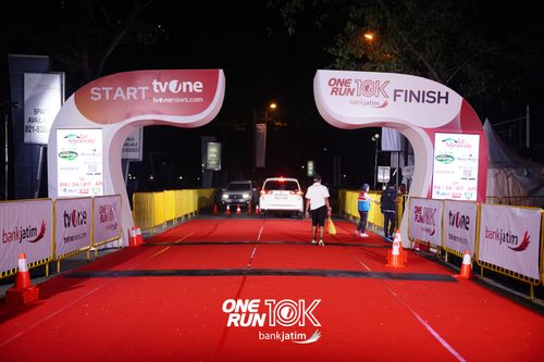 Race photo from ONE RUN 10 K