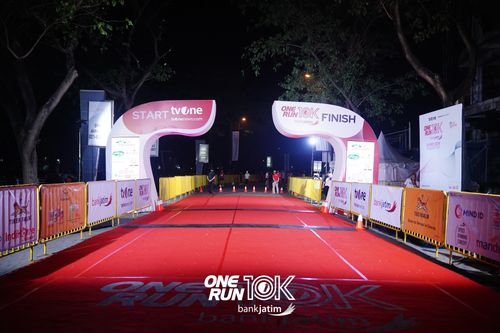 Race photo from ONE RUN 10 K