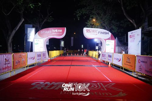 Race photo from ONE RUN 10 K