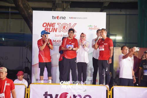 Race photo from ONE RUN 10 K