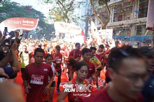 Race photo from ONE RUN 10 K
