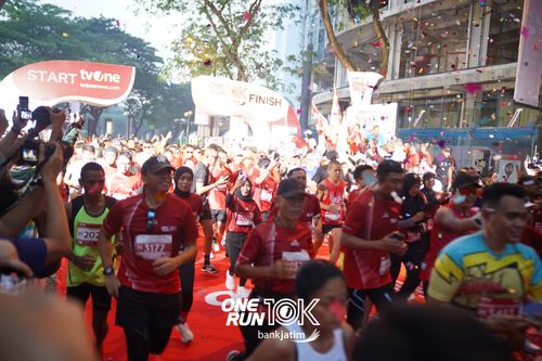 Race photo from ONE RUN 10 K