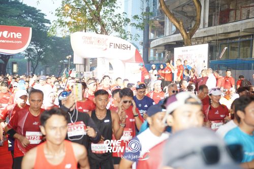 Race photo from ONE RUN 10 K