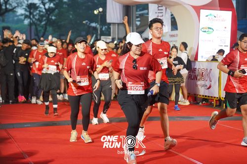 Race photo from ONE RUN 10 K