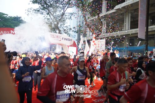 Race photo from ONE RUN 10 K