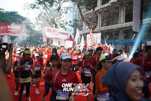 Race photo from ONE RUN 10 K