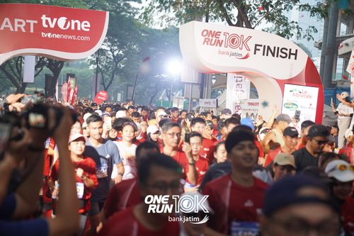 Race photo from ONE RUN 10 K
