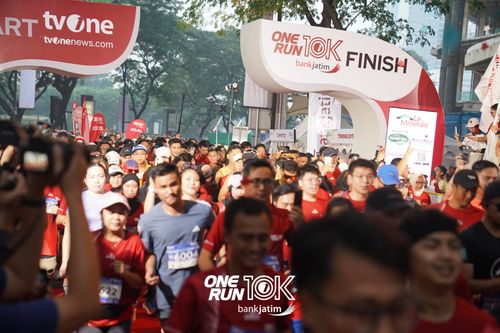 Race photo from ONE RUN 10 K