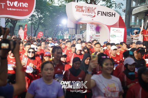 Race photo from ONE RUN 10 K