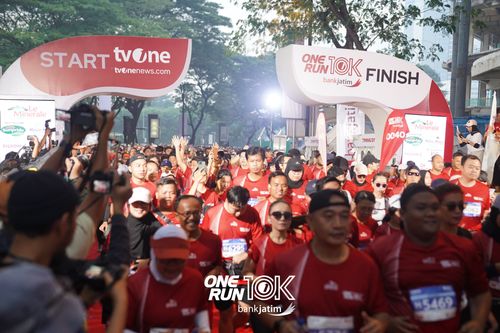 Race photo from ONE RUN 10 K