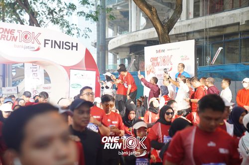 Race photo from ONE RUN 10 K