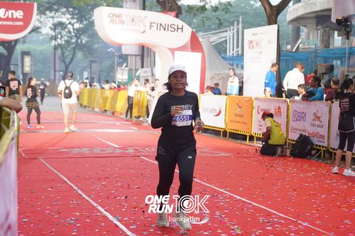 Race photo from ONE RUN 10 K