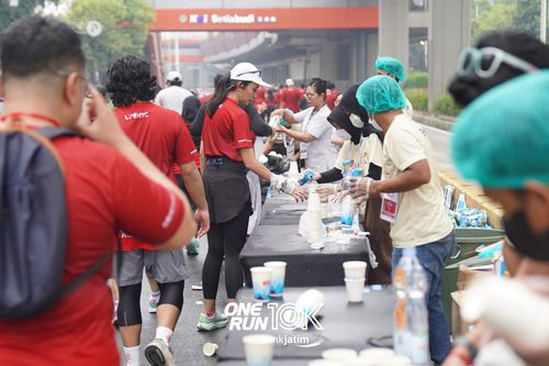 Race photo from ONE RUN 10 K