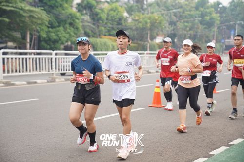 Race photo from ONE RUN 10 K