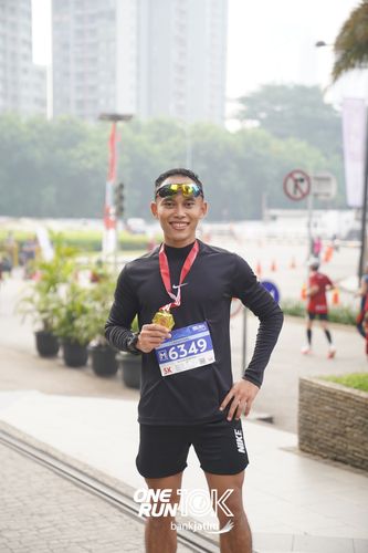 Race photo from ONE RUN 10 K
