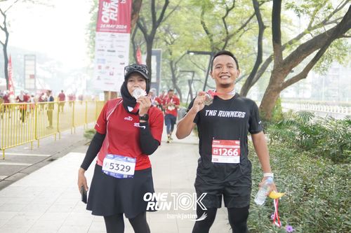 Race photo from ONE RUN 10 K