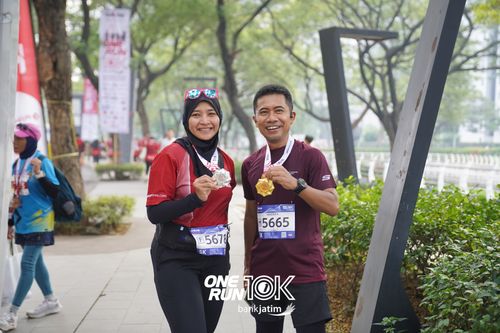 Race photo from ONE RUN 10 K