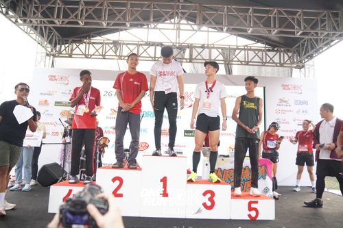 Race photo from ONE RUN 10 K