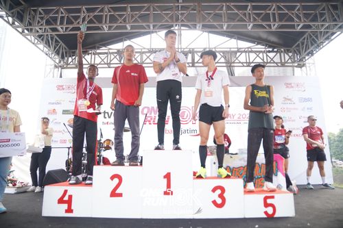 Race photo from ONE RUN 10 K