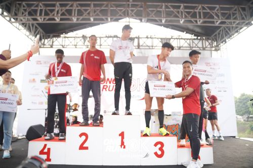 Race photo from ONE RUN 10 K