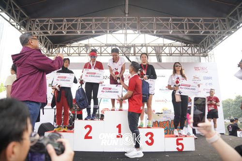 Race photo from ONE RUN 10 K