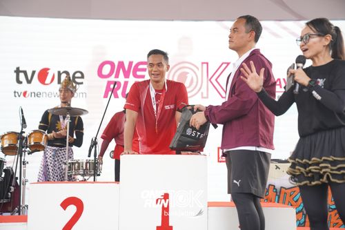Race photo from ONE RUN 10 K