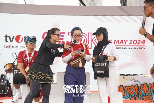 Race photo from ONE RUN 10 K