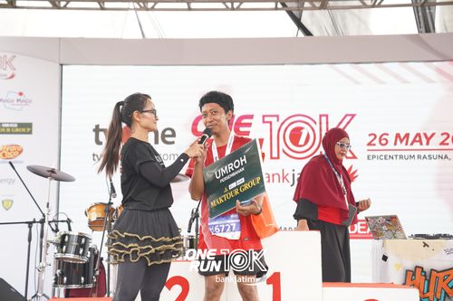 Race photo from ONE RUN 10 K