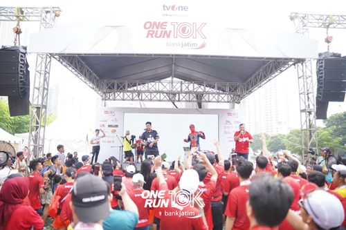 Race photo from ONE RUN 10 K