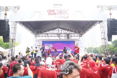 Race photo from ONE RUN 10 K