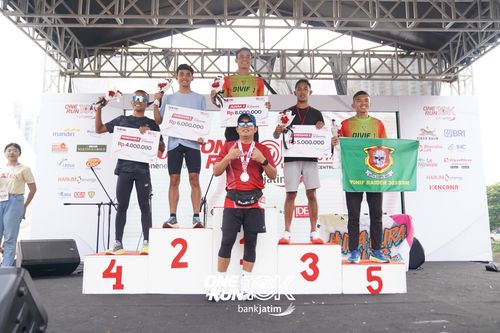 Race photo from ONE RUN 10 K
