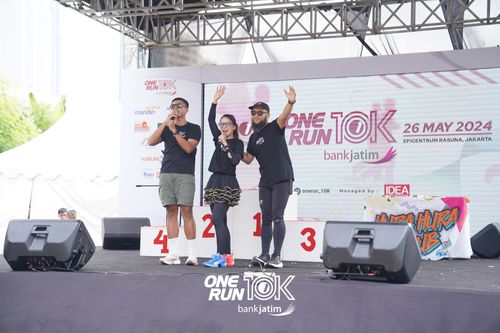 Race photo from ONE RUN 10 K