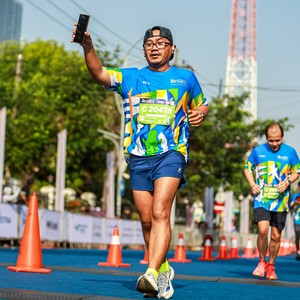 Race photo from SURABAYA ISOPLUS MARATHON 2026