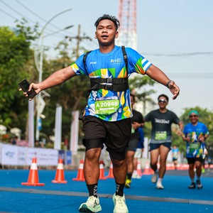 Race photo from SURABAYA ISOPLUS MARATHON 2026