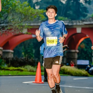 Race photo from BOGORUN 2026