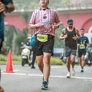 Race photo from BOGORUN 2026