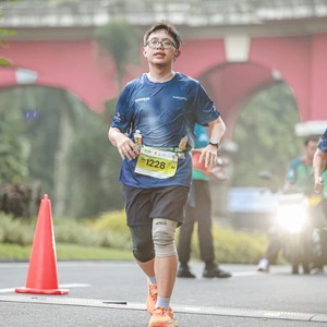 Race photo from BOGORUN 2026