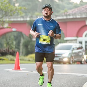 Race photo from BOGORUN 2026