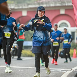 Race photo from BOGORUN 2026