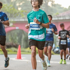 Race photo from BOGORUN 2026