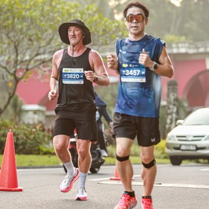 Race photo from BOGORUN 2026
