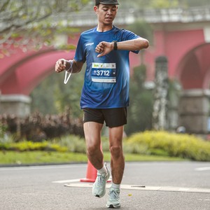 Race photo from BOGORUN 2026