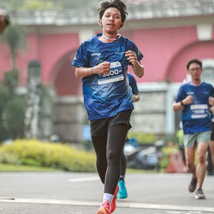 Race photo from BOGORUN 2026