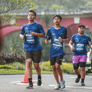 Race photo from BOGORUN 2026