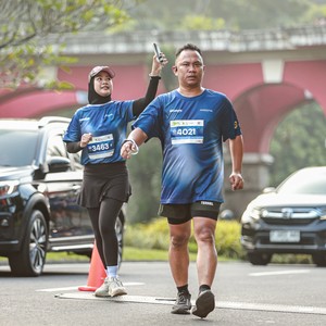 Race photo from BOGORUN 2026