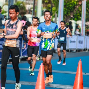 Race photo from SURABAYA ISOPLUS MARATHON 2026